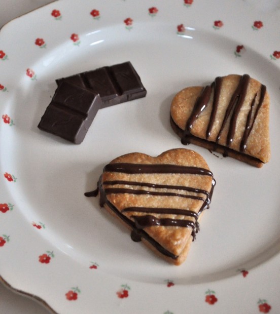 yummy-chocolate-pie-cookies-JenRizzo